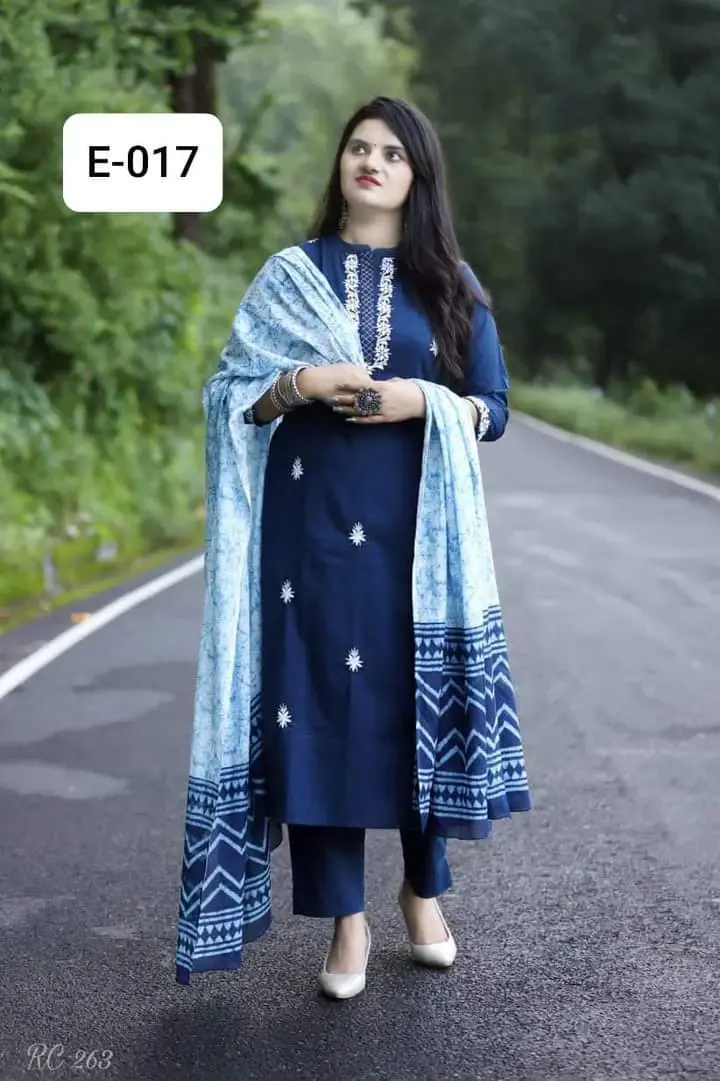 নিউ ব্লক প্রিন্ট থ্রি পিস - Stylish Modern Ensemble