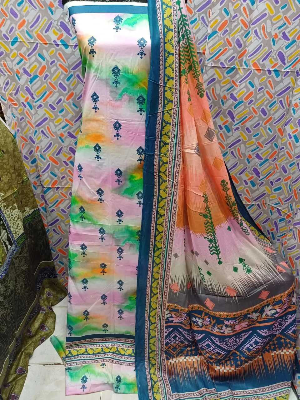Digital Print Lone Three Piece - স্মার্ট এবং এন্ট্রেন্ড ডিজাইন