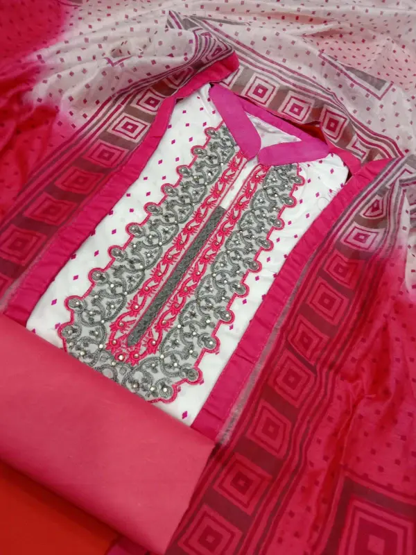 বুটিকস থ্রি পিস - Perfect for Any Occasion