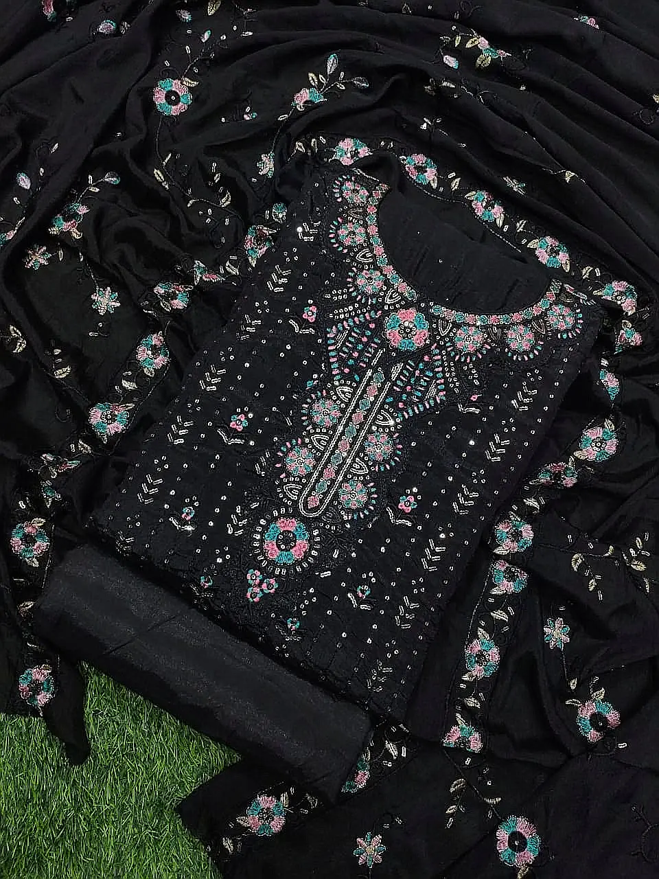 Premium Unstitched Three Piece - Luxury Unstitched Fashion