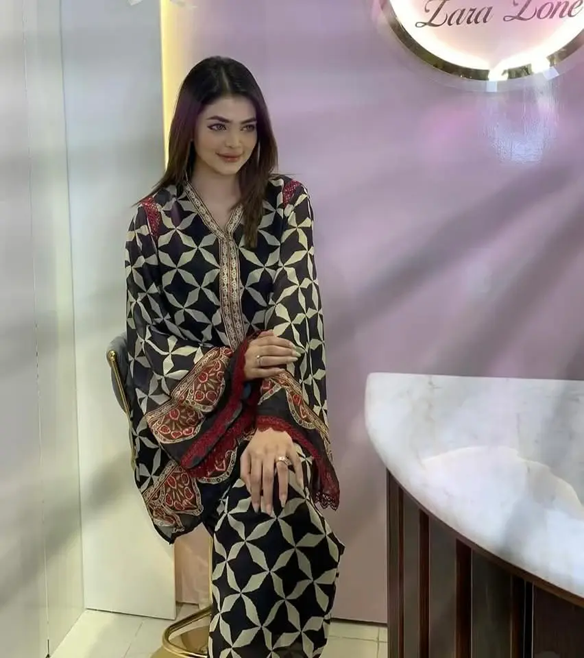 Sleek Majolica Print Co-ord Set You’ll Love