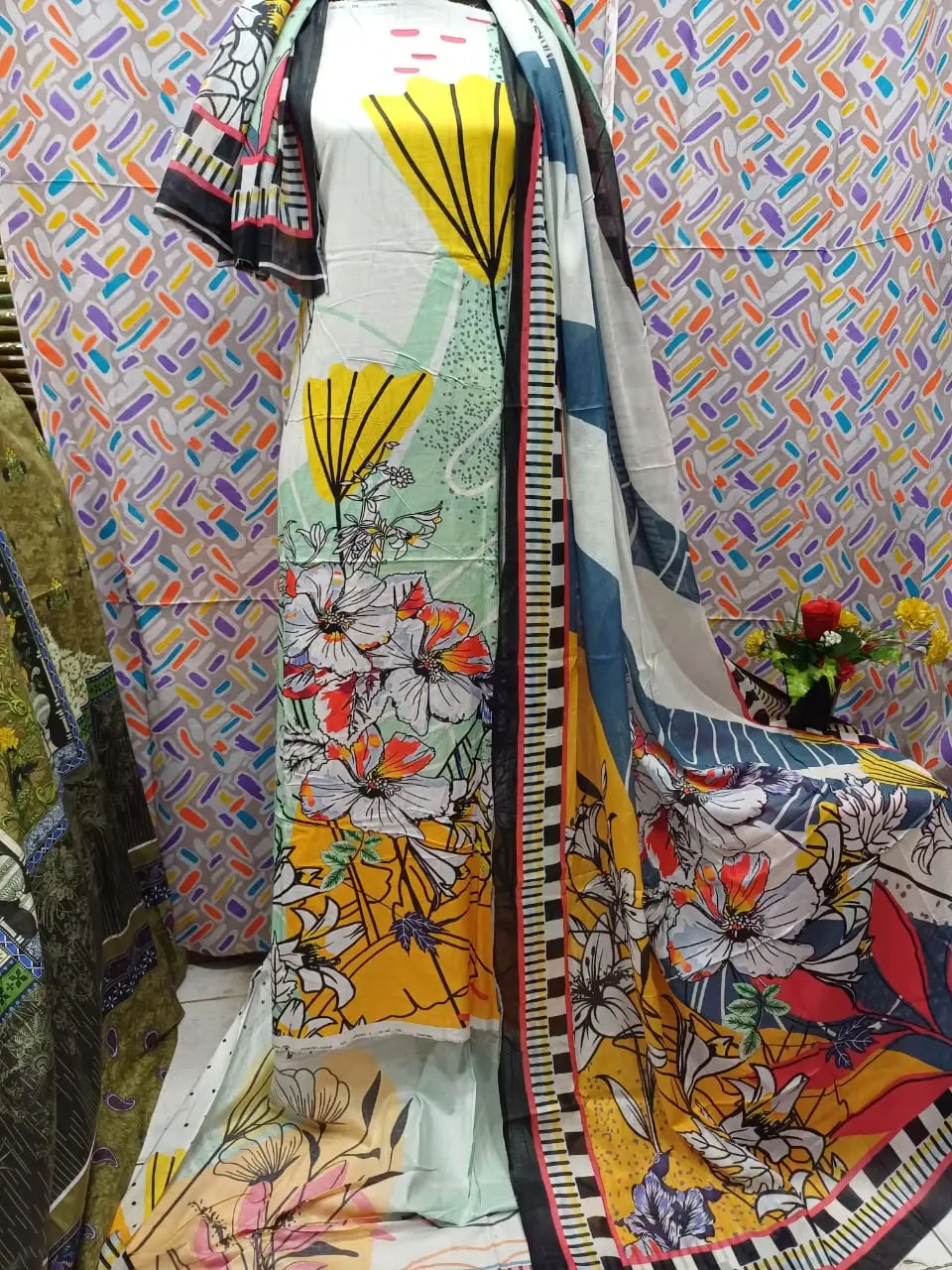 Digital Print Lone Three Piece - ট্রেন্ডি ডিজিটাল প্রিন্ট স্টাইল