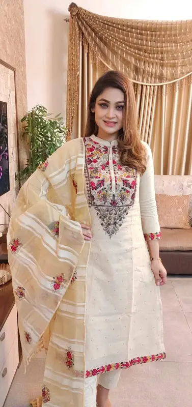 আনস্টিজ স্ক্রিন প্রিন্ট থ্রি-পিস - Versatile Outfit