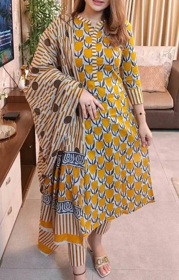 আনস্টিজ স্ক্রিন প্রিন্ট থ্রি-পিস - Comfortable Fit