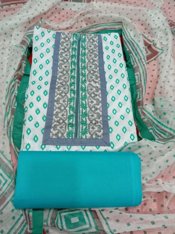 বুটিকস থ্রি পিস - Perfect for All Occasions