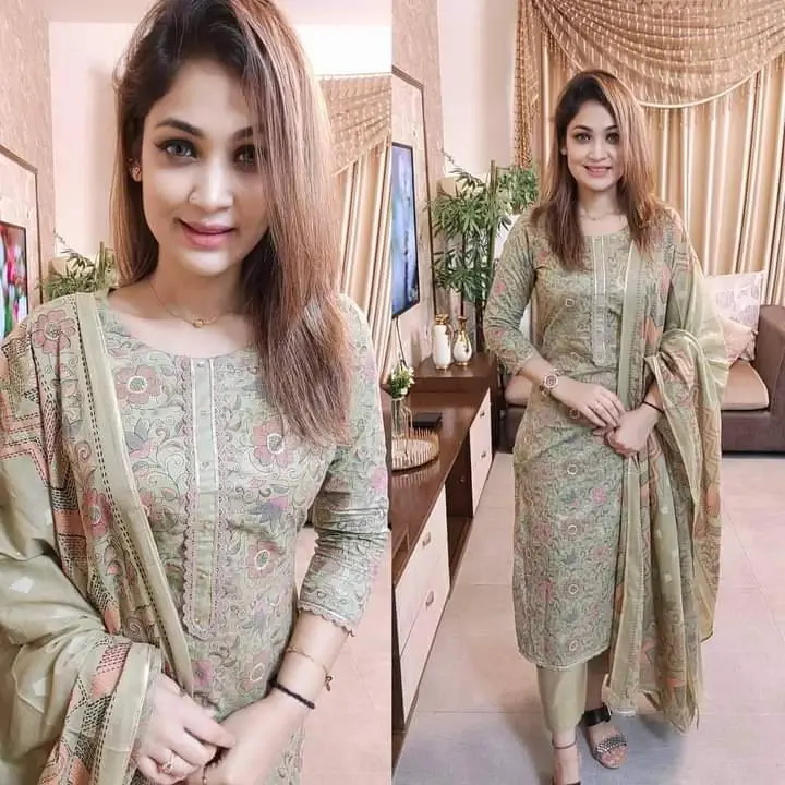 আনস্টিজ আফসান স্ক্রিন প্রিন্ট থ্রি-পিস - Unique Fashion Statement