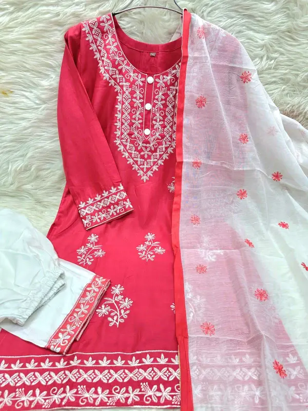 Trendy Chicken Kari Neckless Three Piece