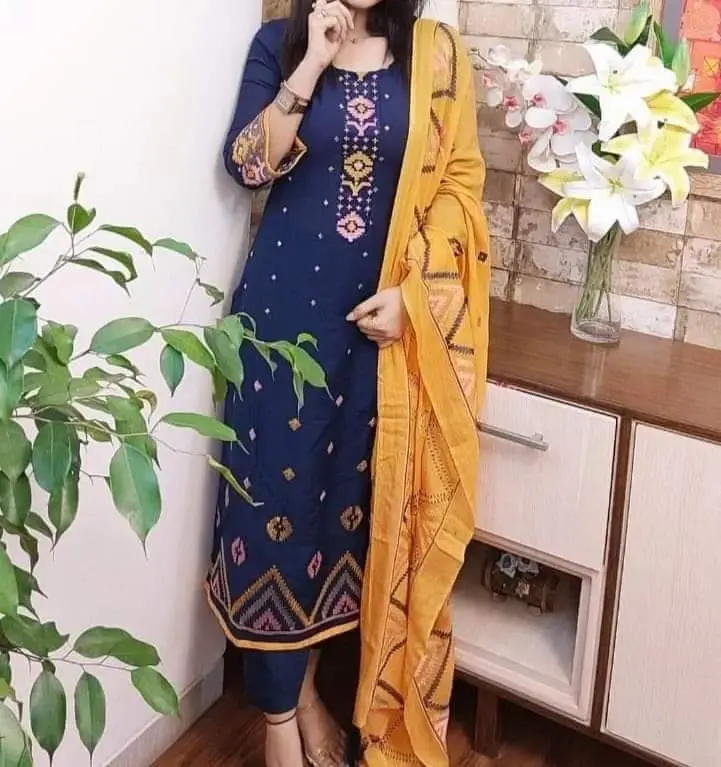 আনস্টিজ স্ক্রিন প্রিন্ট থ্রি-পিস - Versatile Style Statement