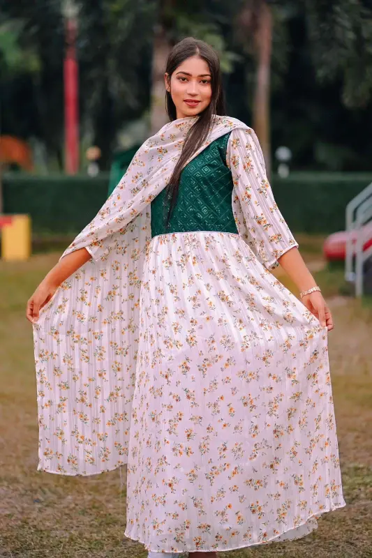 Chic China Georgette Gown for Glam