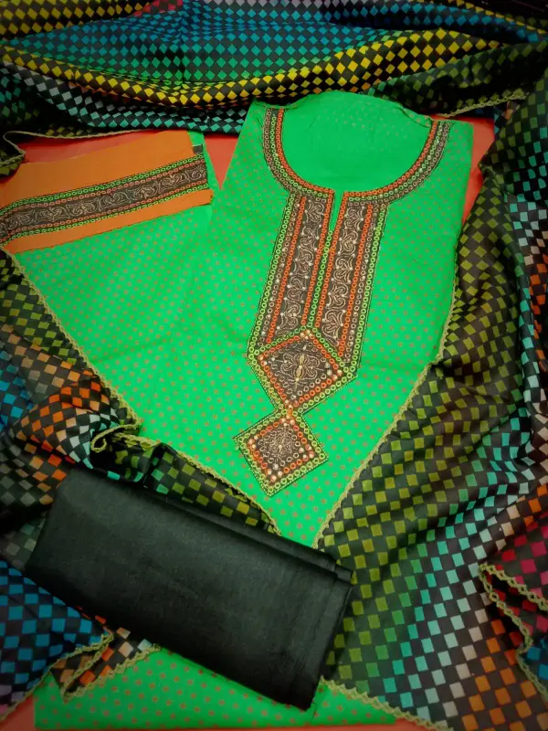 বুটিকস থ্রি পিস - Fashion-Forward Chic Style