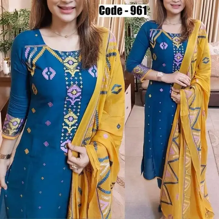 আনস্টিজ আফসান স্ক্রিন প্রিন্ট থ্রি-পিস - Bold Aesthetic