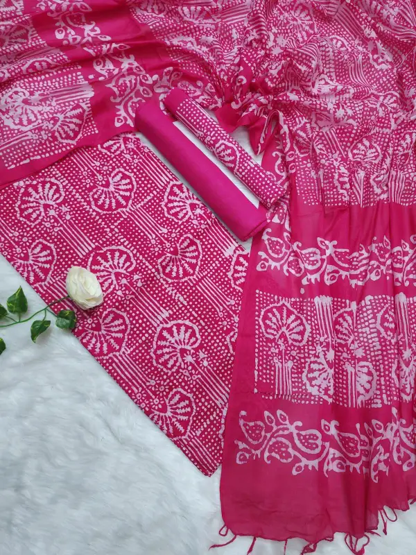 অরগেন্ডি মোম বাটিক থ্রি পিস - রঙিন এবং স্টাইলিশ ডিজাইন